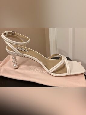 Badgley Mischka Cream Strappy Heels- Belen